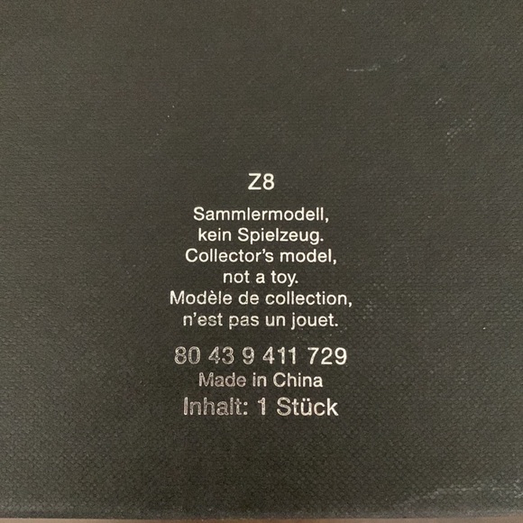 BMW Z8 Collectors Model Car - Red - Picture 16 of 16